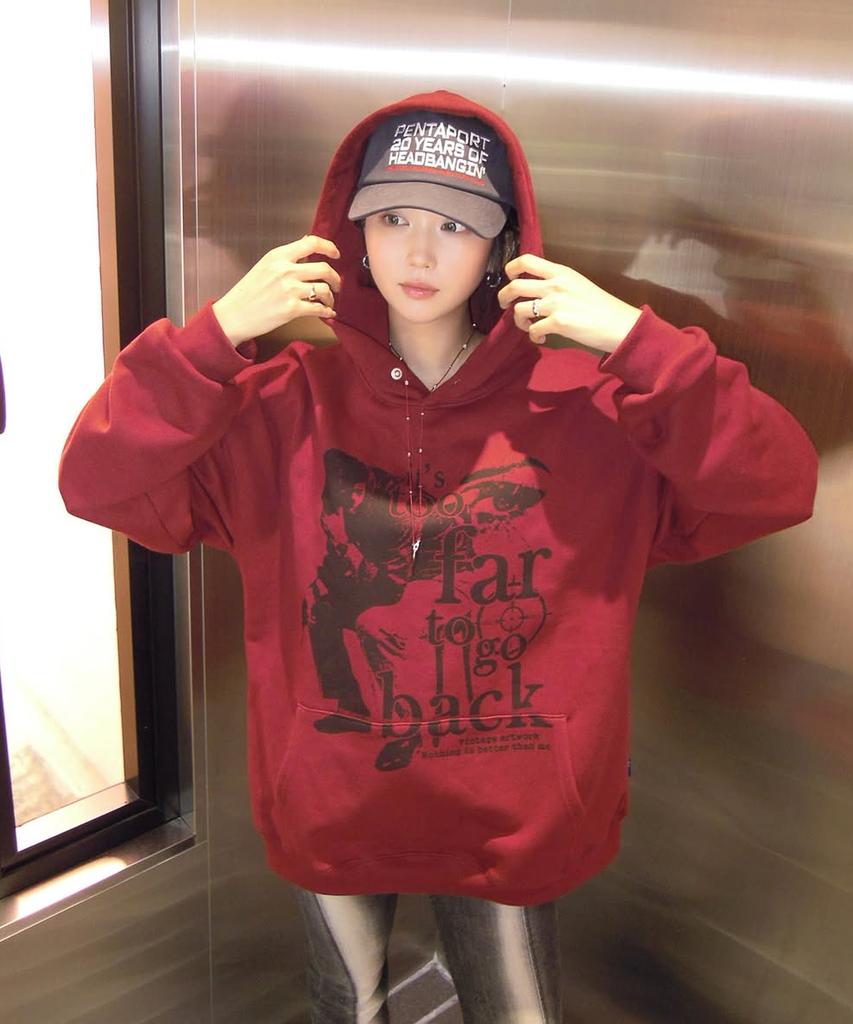 Vintage Artwork Hoodie_Burgundy