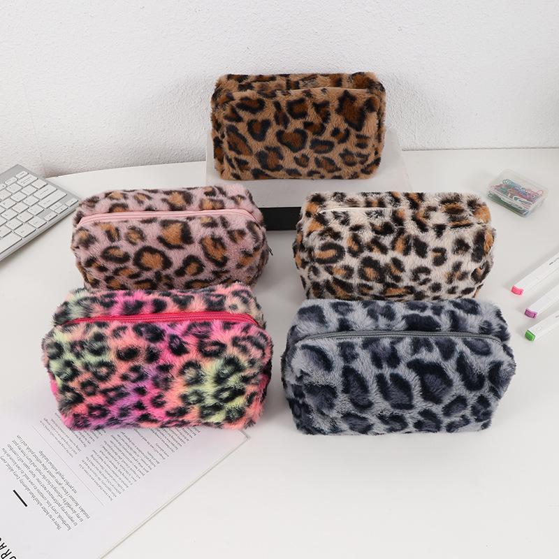 Leopard Print Cosmetics Storage Bag For Women Plush Large-Capacity Makeup Bag Portable Travel Storage Bag Gift