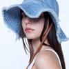 INSTANTFUNK Denim Geborduurde Bucket Hat - Blauw
