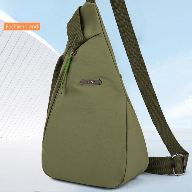 A Casual, Simple and Sporty Single-shoulder Crossbody Bag for Girls