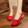 Traditionelle chinesische bestickte Stoffschuhe mit runder Spitze – Ethno-Stil und bequem für Damen
