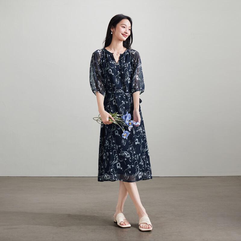 SOFSIL Elegant Printed V-Neck Midi Dress