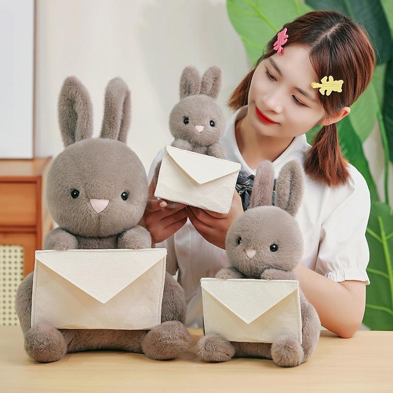 Nuovi Peluche Creativi Coniglio Seduto Busta Soffici Bambole Coniglio Adorabile Regalo per Mettere Dentro una Cartolina Giocattoli Divertenti per Amici Famiglia