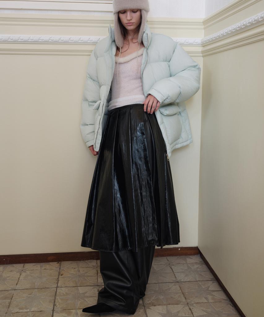 Obeodyupeulleeo Leather Layered Wrap Skirt_Coated Black
