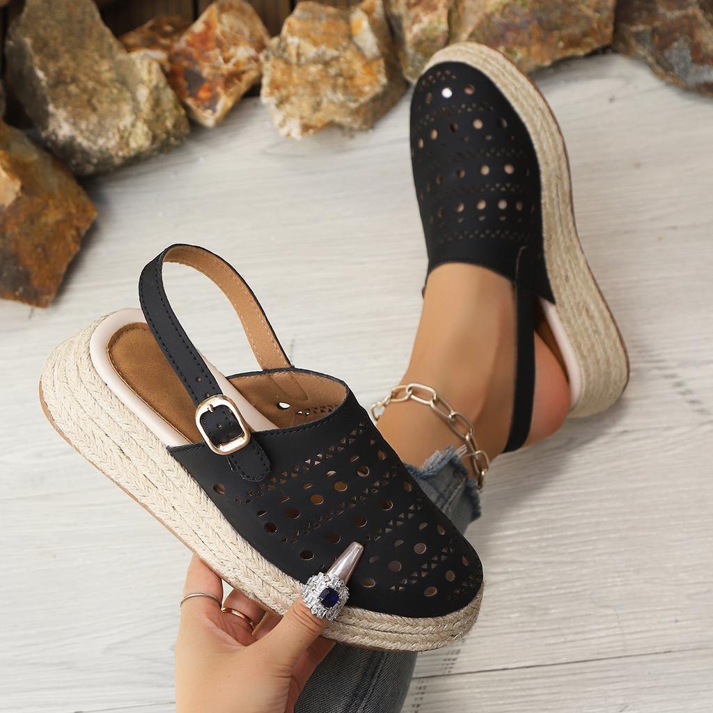 Fashion Women Sandals Hollow Out Breathable Slippers Summer Outdoor Causal Wear Shoes Bottom Casual Thong Sandals Sandalias De Mujer
