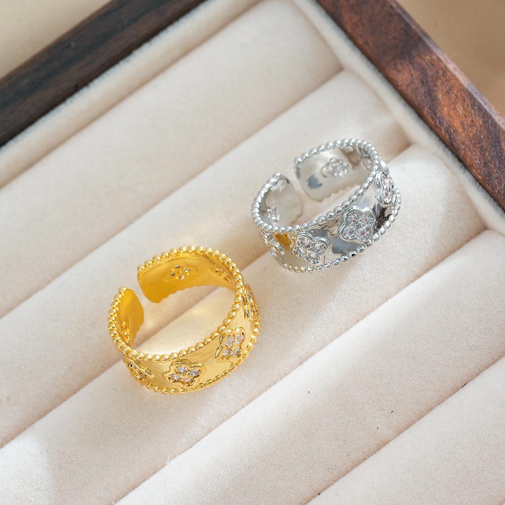 Light Luxury Four-Leaf Clover Kaleidoscope Ring Female Fashion Classic Couple Open Finger Ring Jewellery