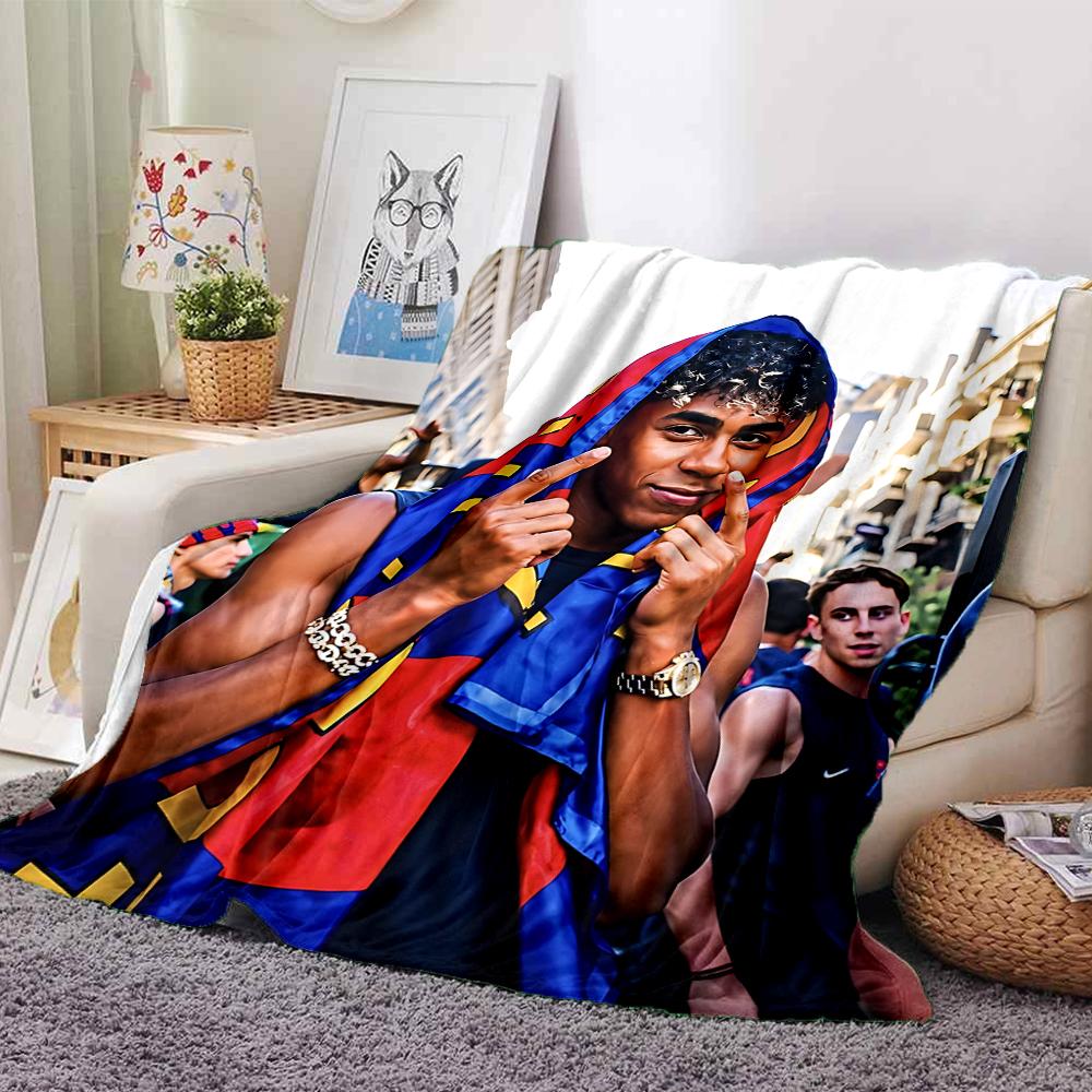 Barcelona Football Fan Printed Flannel Breathable and Warm Blanket, a Stylish Home Gift, Suitable for Home, Office and Bedspread Use. 0710a21