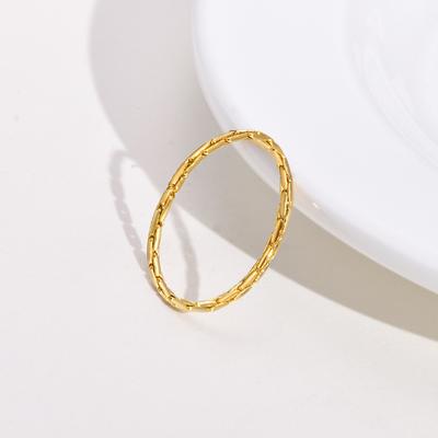 Schicker Feinkettenring für Damen, Goldfarbe Trendiger Edelstahl Metall Eheringe Fingerband, Partygeschenk Für Sie Schmuck