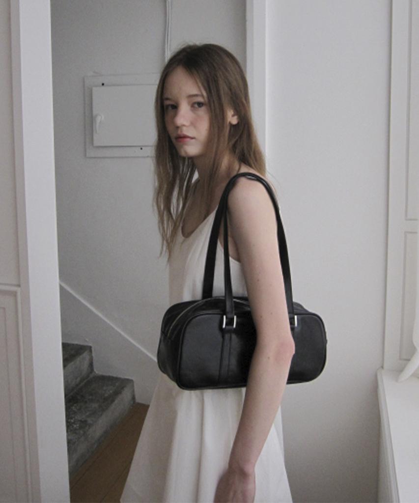 Dumaro Journey Long Shoulder Bag / Black