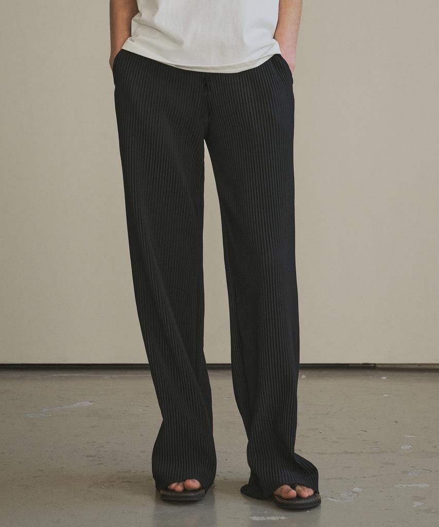 Siyajyu Sipt7109 Loose Fit Pleated Pants_Black
