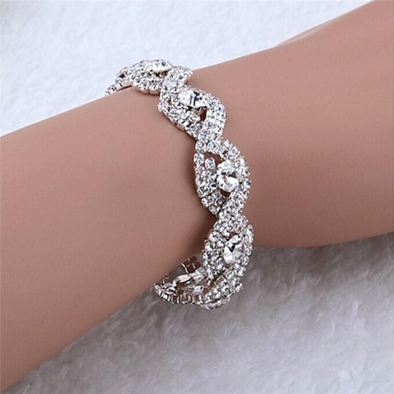 Creative Simple Bracelet Ladies Elegant Infinity Bracelet