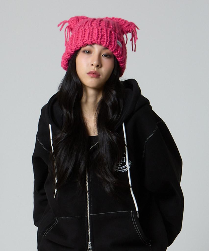 UNKNOWN PLANET Planet Cat Knit Beanie Pink