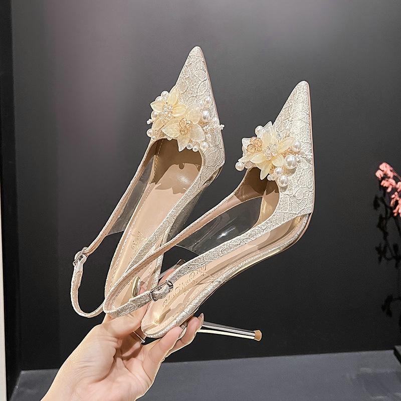 Fashion 2025 New Bride White Wedding Shoes Thin Heels Pointed Flower Rhinester Heels After The Empty Fashion Women'S Sandals
