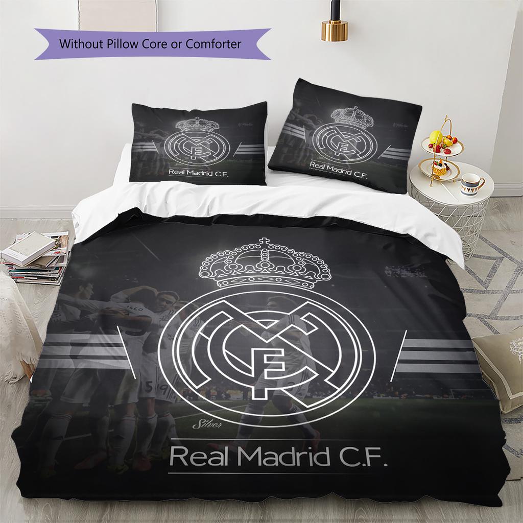 Real Madrid C.F.  Vzorovaná posteľná súprava s prešívanou prikrývkou Domáca dekorácia Darček (1 * obliečka na perinu + 2 * obliečka na vankúš bez jadra)