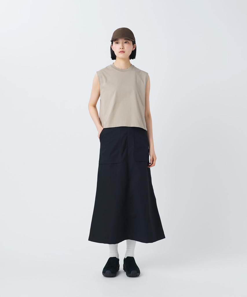 Snow Peak Light Dobby Cloth Skirt SK-26SW001, Black, Size 1. Women's Lightweight Dobby-woven Skirt for Everyday and Outdoor Wear.