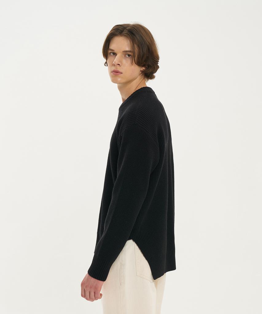 BLOND9 Asymmetrical Wool Crew Neck Pullover_Black