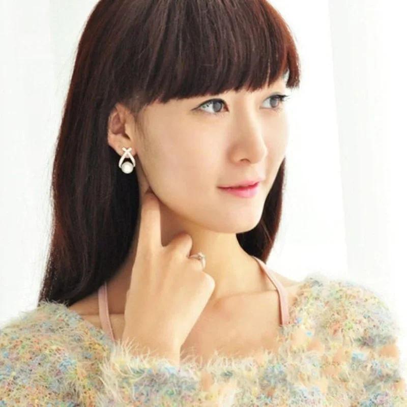 Stud Earrings Pearl Earrings High-end Geometric Temperament Cute Female Earrings with Diamond Inlay Personalized Ear Bone Studs