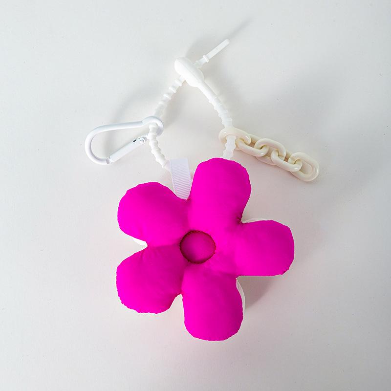 Stylish Two-Color Flower Keychain - Trendy Car Accessory & Cute Bag Charm