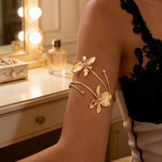 Flower Bracelet Arm Cuff Women Upper Arm Cuff Adjustable Open Bangle Armlet Bracelet Wrist Jewelry for Party Wedding Holiday