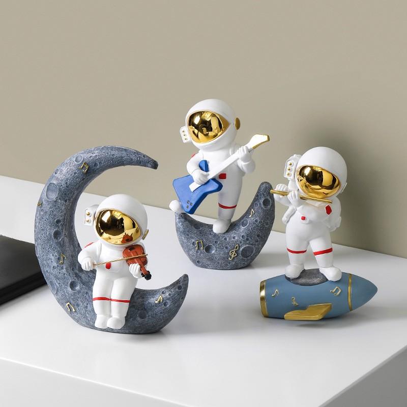 Yaratıcı Reçine Astronot Dekorasyon Ofis Masaüstü Çocuk Günü Hediyesi Oturma Odası Ev Dekorasyonu Astronot