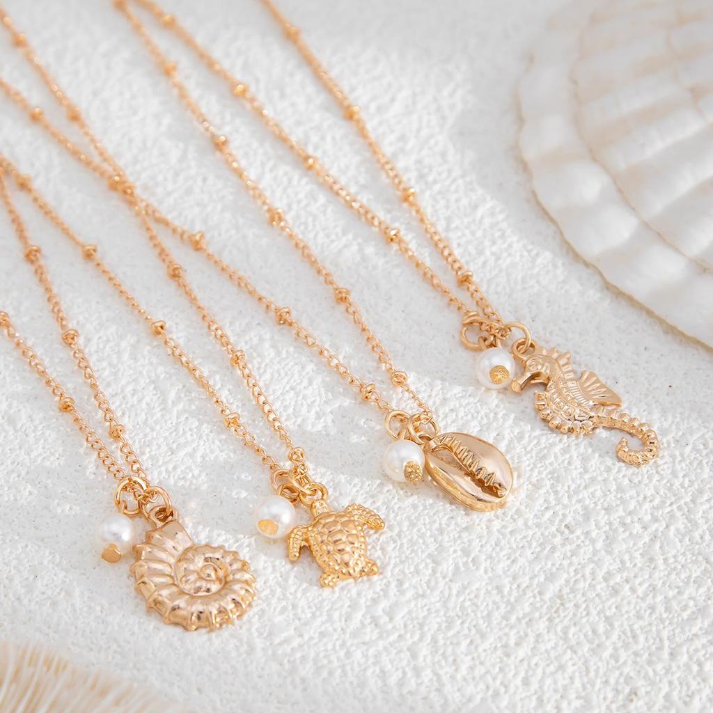 Halskette mit Anhänger im Urlaubsstil mit Seepferdchen und Schildkröte, Legierung, personalisierte Perlenkette, mehrschichtige Kette, Schlüsselbeinkette, modische Pendler-Reise-Halskette für Damen