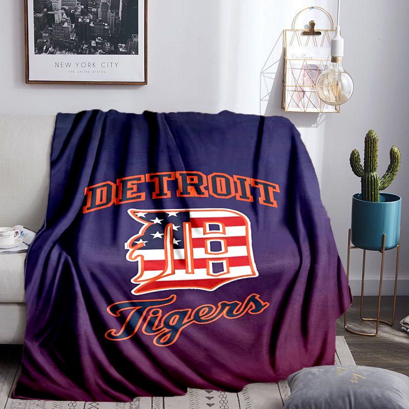 Detroit Tigers Emblem Blanket Lightweight Flannel Bedding Blanket Perfect for Travel, Camping, Living Rooms, Offices, Sofas, Fan Christmas gift