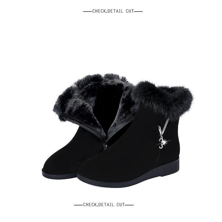 Bottes de neige pour femmes 2024 Hiver Nouveau Cuir givré Bottes en coton épaissi à semelles plates et Chaussures en coton surdimensionnées en peluche pour femmes