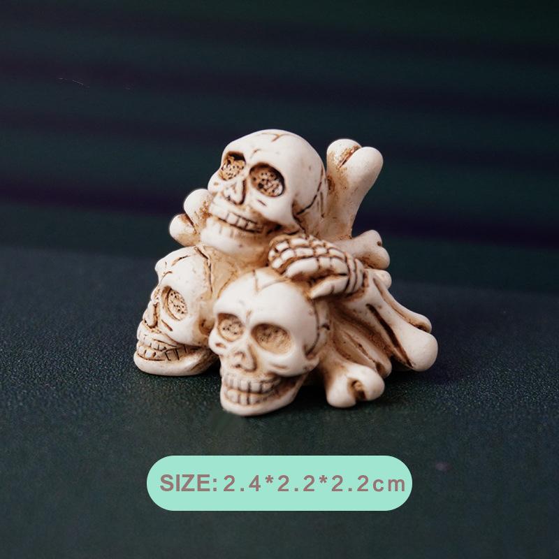 Mini Halloween Skeleton Pumpkin Bones Ornaments Micro Landscape Creative Miniature Figurines DIY Home Desktop Decoration Gifts