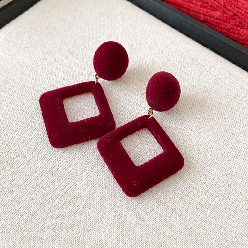 Silver Needle Flocked Round Square Stud Earrings: Elegant and Versatile High-End Jewelry