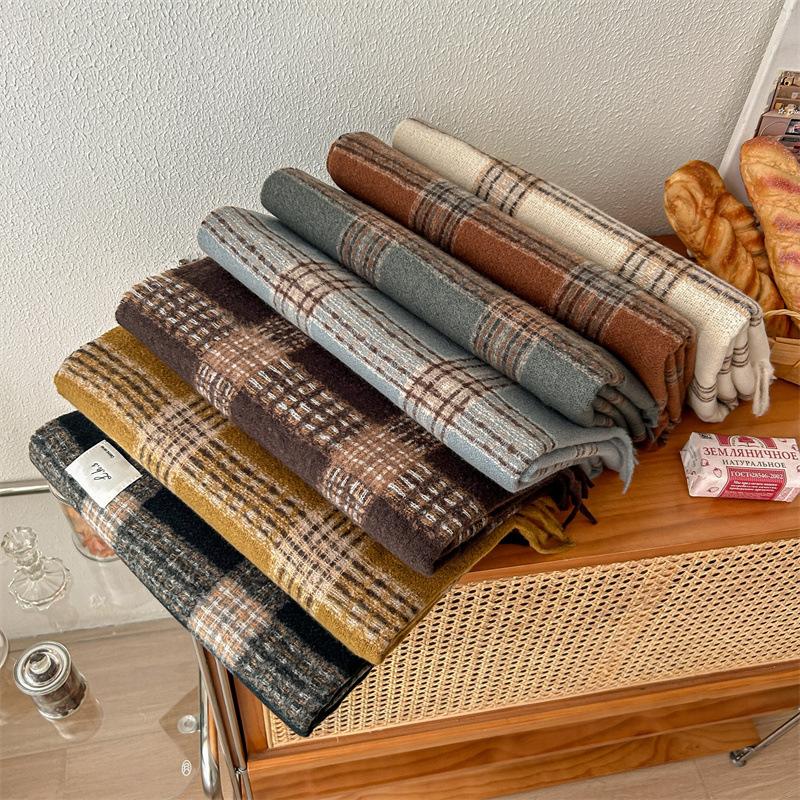 Versatile Imitation Cashmere Tassel Soft And Sticky Plaid Scarf For Women'S Winter Luxury New Fashionable Thickened Warm Shawl