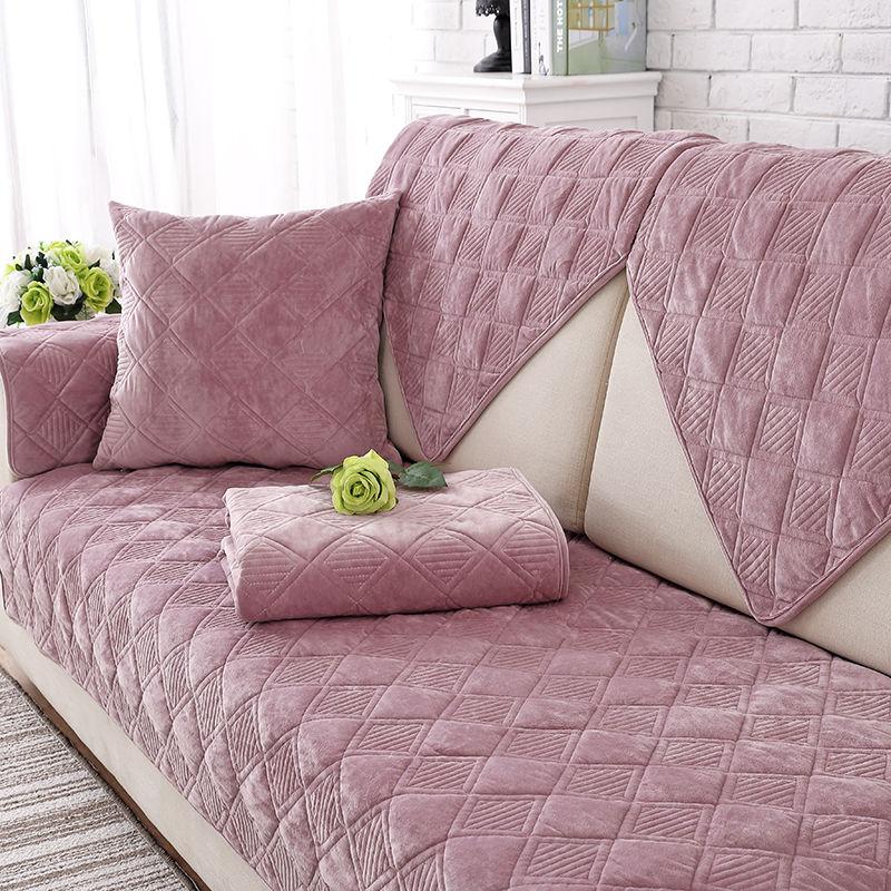 Serviette de canapé courte en peluche de couleur grise, housse de canapé matelassée épaisse et antidérapante, housse de canapé européenne pour le salon
