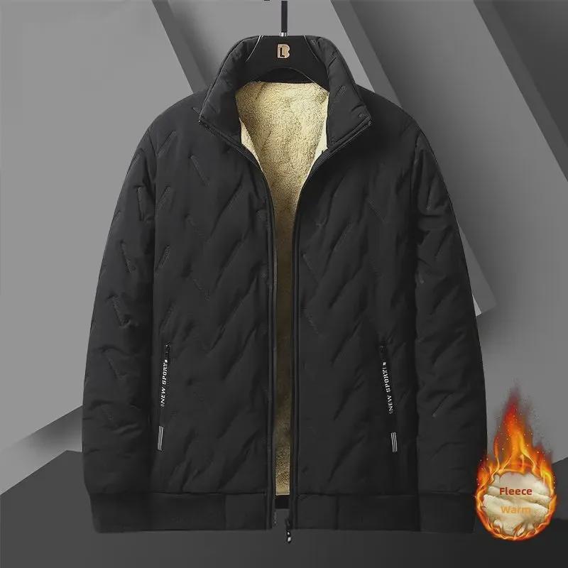 Winddichte Winterjacke aus Lammfleece für Herren – dick, warm und kältebeständig mit Reißverschluss.