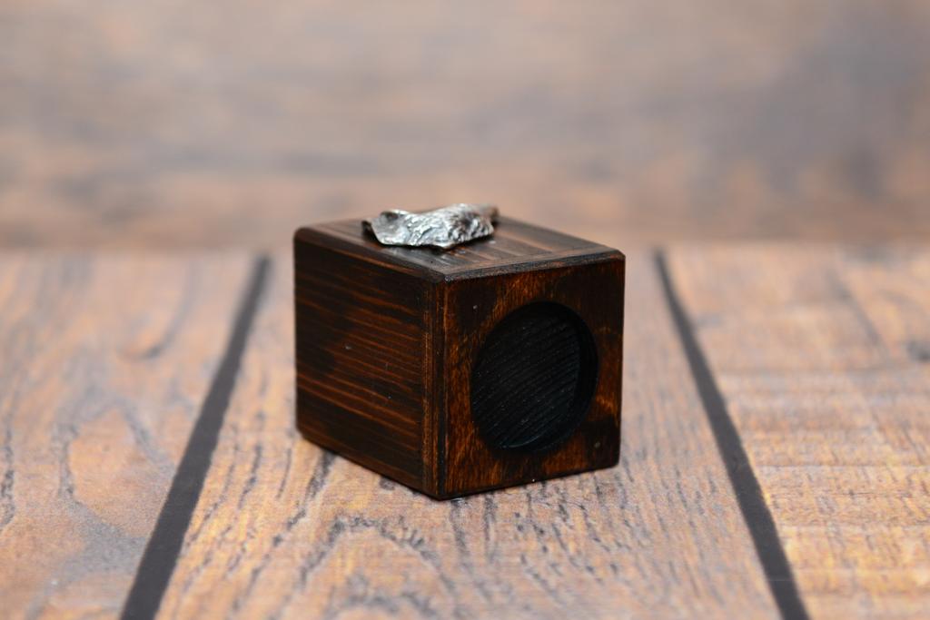 Deerhound, Scottish Deerhound - Wooden Candle Holder with a Dog, a Unique Souvenir After Losing a Dog, a Handicraft from the Art-Dog Brand