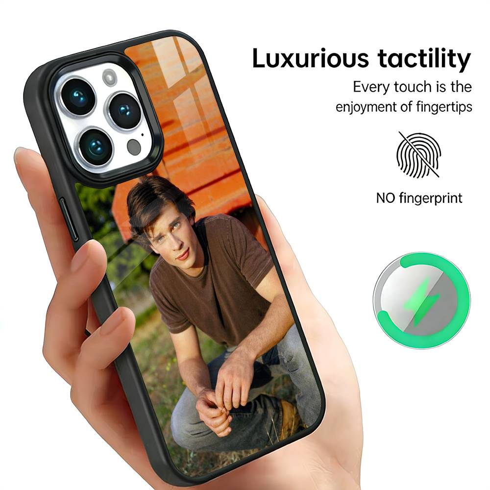 T-Tom W-Welling Phone Case For iPhone17,16,15,14,13,12,11 Plus,Pro Max For Magsafe Wireless Charging