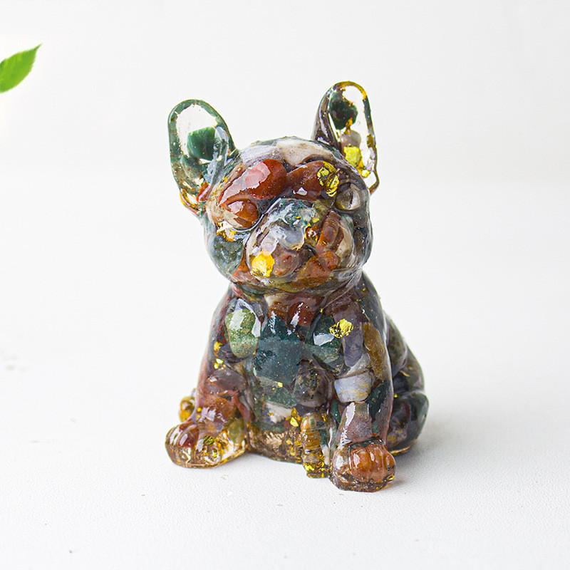 Klein Frans Bulldog Hars Ornament Met Wit Kwarts En Unieke Kunst Voor Woonkamer Display
