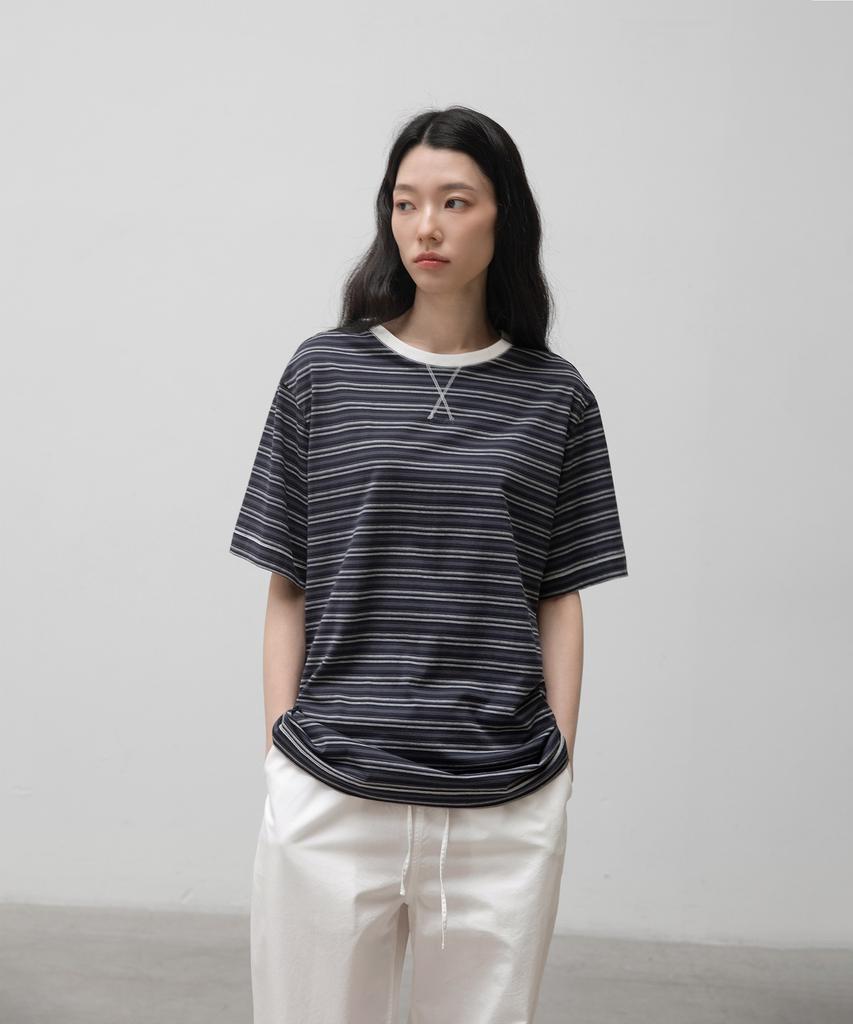 ANOTHER OFFICE WOMEN W. Gusset Stripe Tee (Navy)