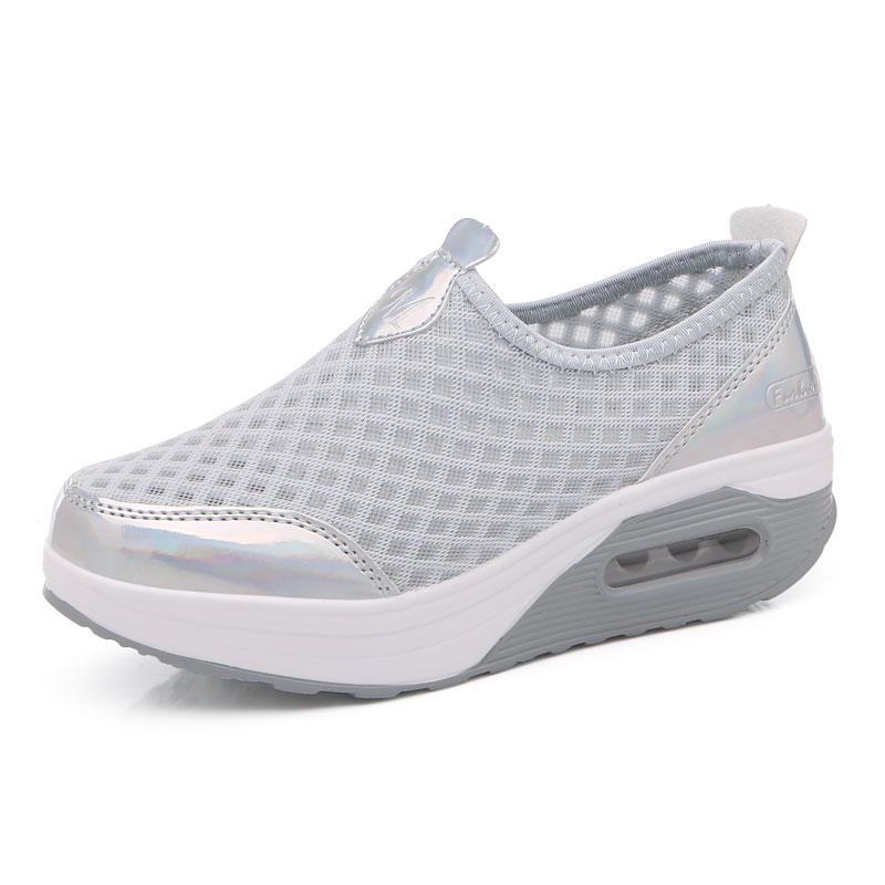 Lente en Zomer Designer Dikke Zool Verhoging Dames Casual Sportschoenen Fitness Wandelen Damesschoenen Antislip Licht