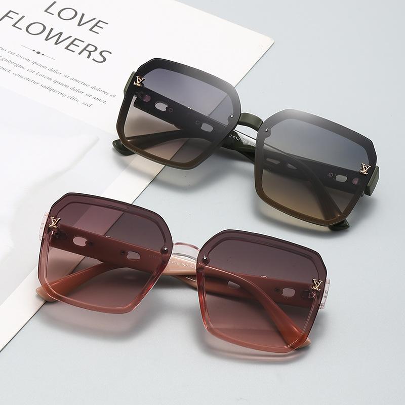2025 Luxury Fashion Oversize Brand Sunglasses For Men And Women Glamour Square Designer Unisex Sun Glasses UV400