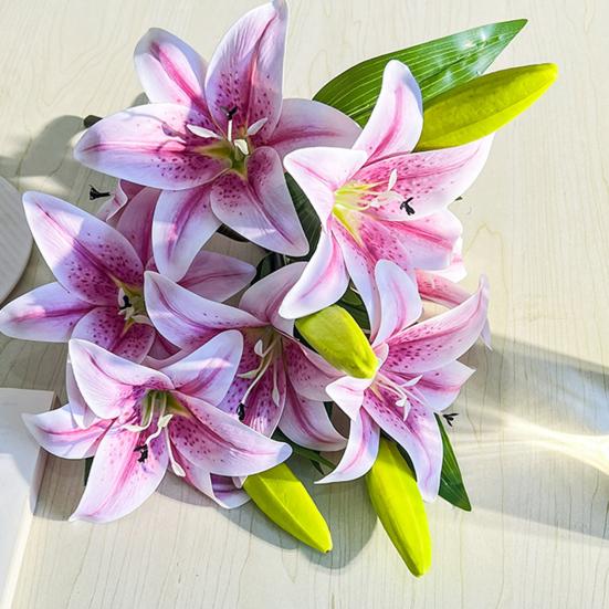 Kunstige liljeblomster med 2 hoder i full blomst og 1 knopp, lang stilk. Kunstige liljebukett til bryllupsblomsterarrangementer, vårblomsterdekorasjon til hjemmebordet.