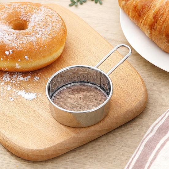 Liten meltesil i rustfritt stål med finmasket sil for kakaopulver, håndholdt sukker- og eggevæskefilter for hjemmekjøkken og baking