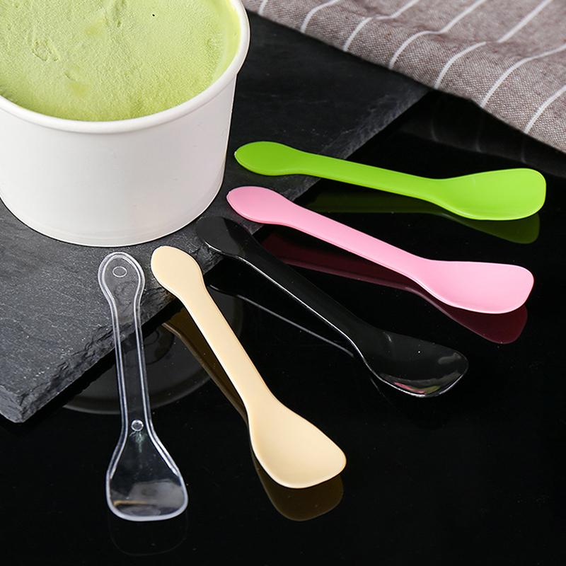50 Stück Mini-Plastiklöffel Bestecklöffel für Gelee Eis Dessert Vorspeisenlöffel für Partyzubehör Gelb Schwarz Rosa
