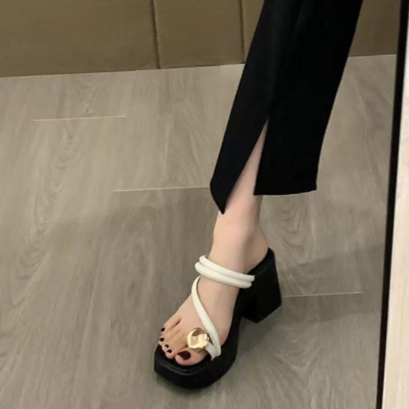 New Style of High Heels Thick-soled Flip-flops and Beach Shoes