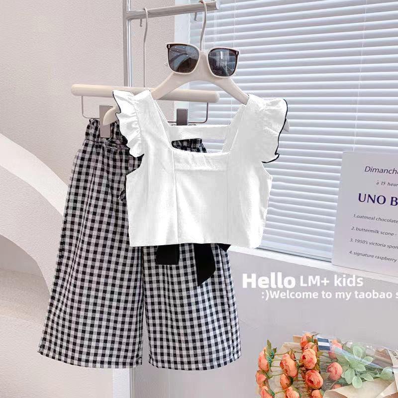 Sweet Summer Two-Piece: 3D Flower Sleeveless Tank & Flared Pants for Baby Girls