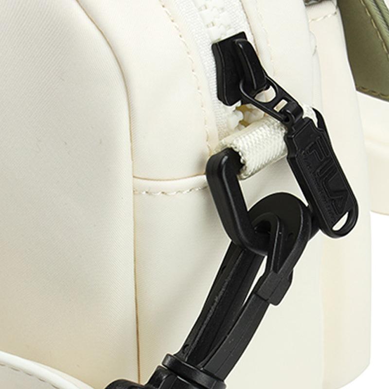 FILA X White Mountaineering Multi-Pocket Fashion Casual Basic Convenient PU Crossbody Shoulder Bag Women Bags T13W217121F