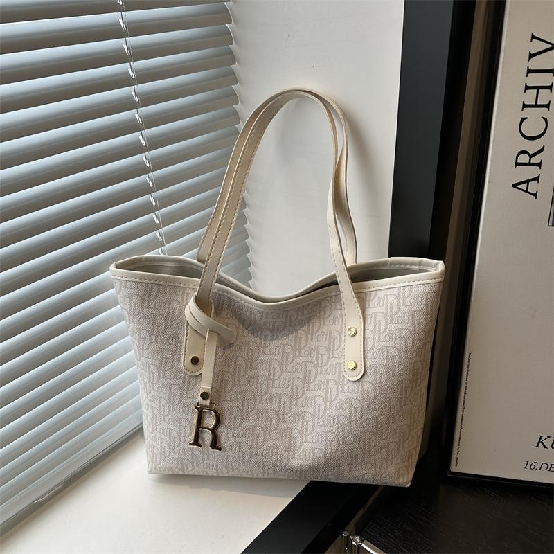 Premium Bag Commuter Tote Bag Women's New Spring and Summer Popular Fashion Shoulder Bag Large Capacity Hand Bag