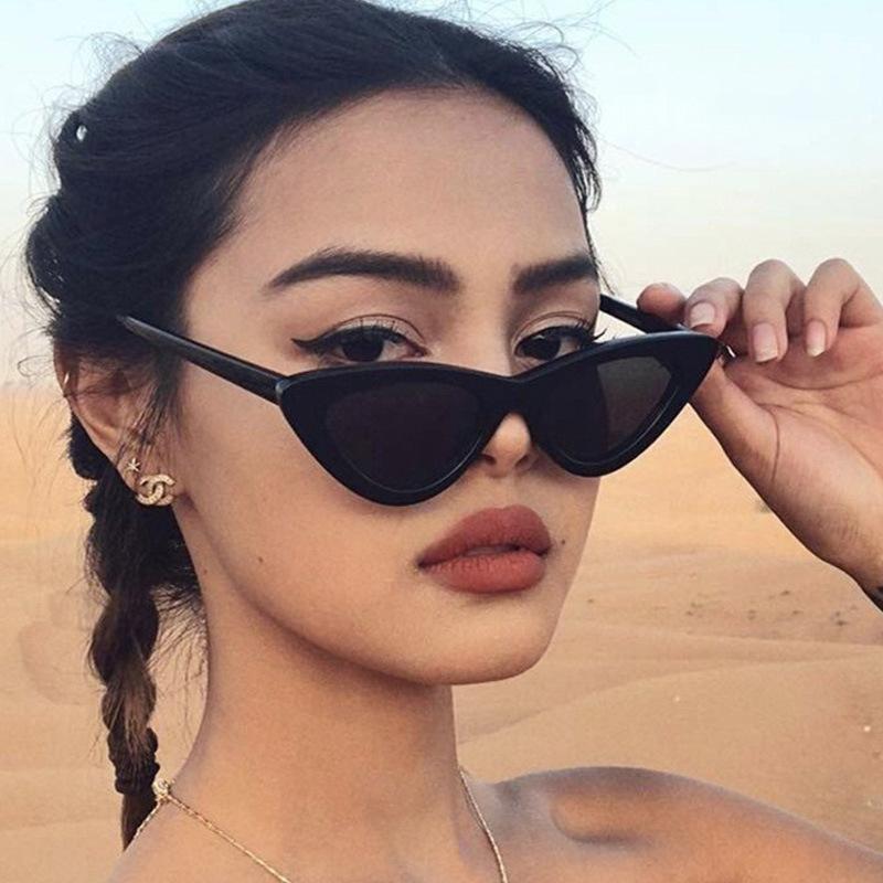 Lunettes de soleil œil de chat triangulaires couleur bonbon personnalité tendance rétro petite monture lunettes de protection solaire lunettes unisexes ultra légères