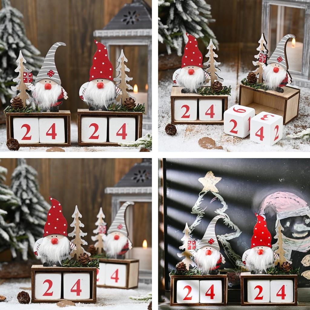 Einzigartiger Holz-Kiefernzapfen-Adventskalender Nikolaus-Dekoration Mit Grauem Hut Für Die Feiertage