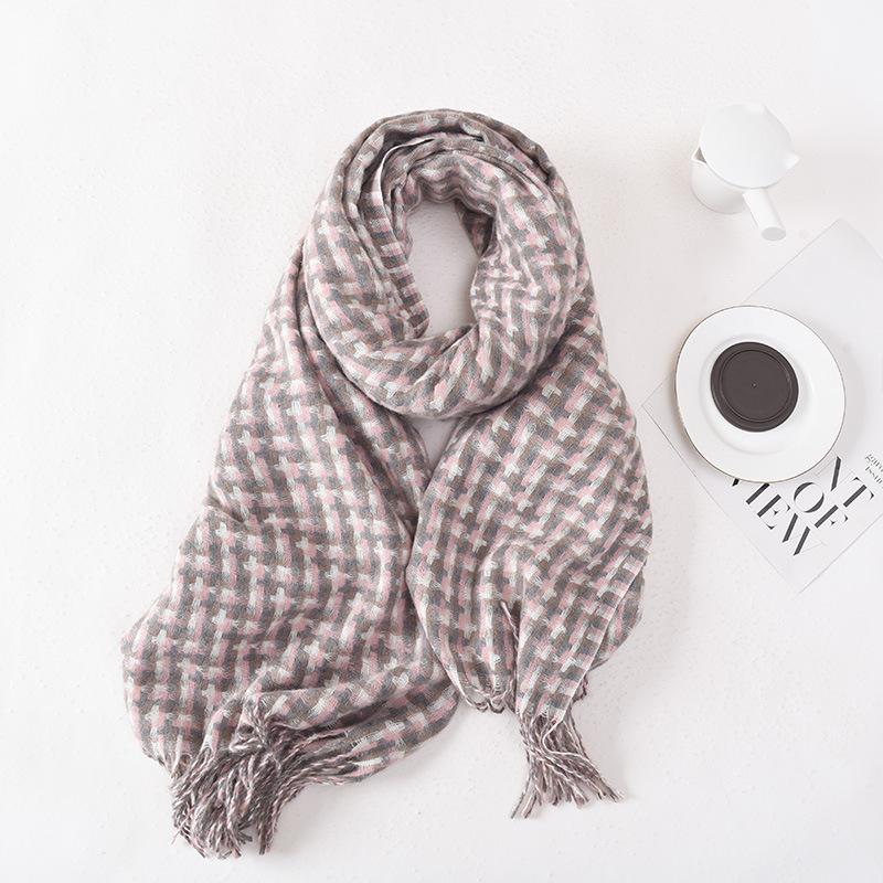 20252025 new plaid scarf women's winter versatile tassel literary soft skin-friendly outer decorative shawl