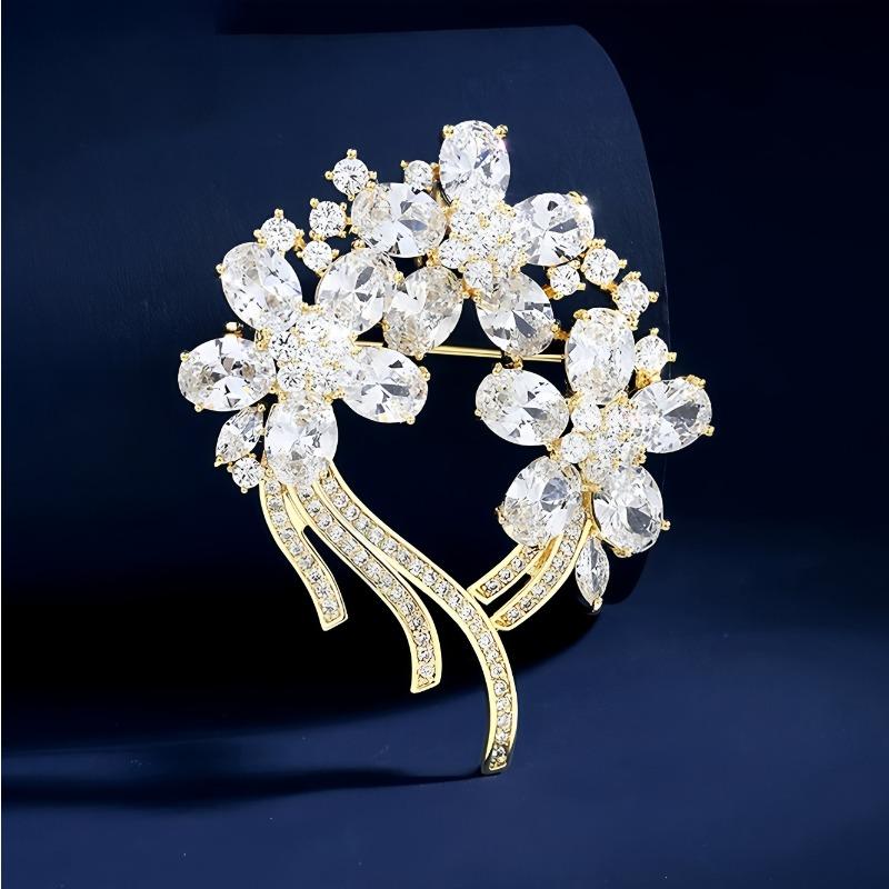 Fashionable and Luxurious Vine Flower Brooch, Elegant and Grand Crystal Brooch, Light and Luxurious Design Brooch