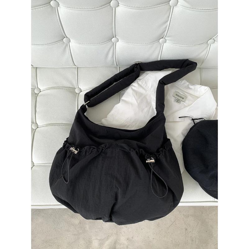 Korean Edition Nylon Crossbody Bag Fashionable Pleated Cloud Bag Drawstring Lazy Style Shoulder Bag
